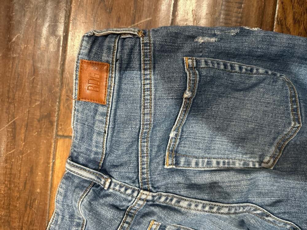 BDG Urban Outfitters Kick Flare High-Rise Cropped Distressed Jeans size 28 - Picture 5 of 5